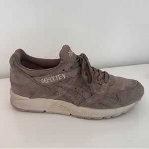 ASICS gel lute iii